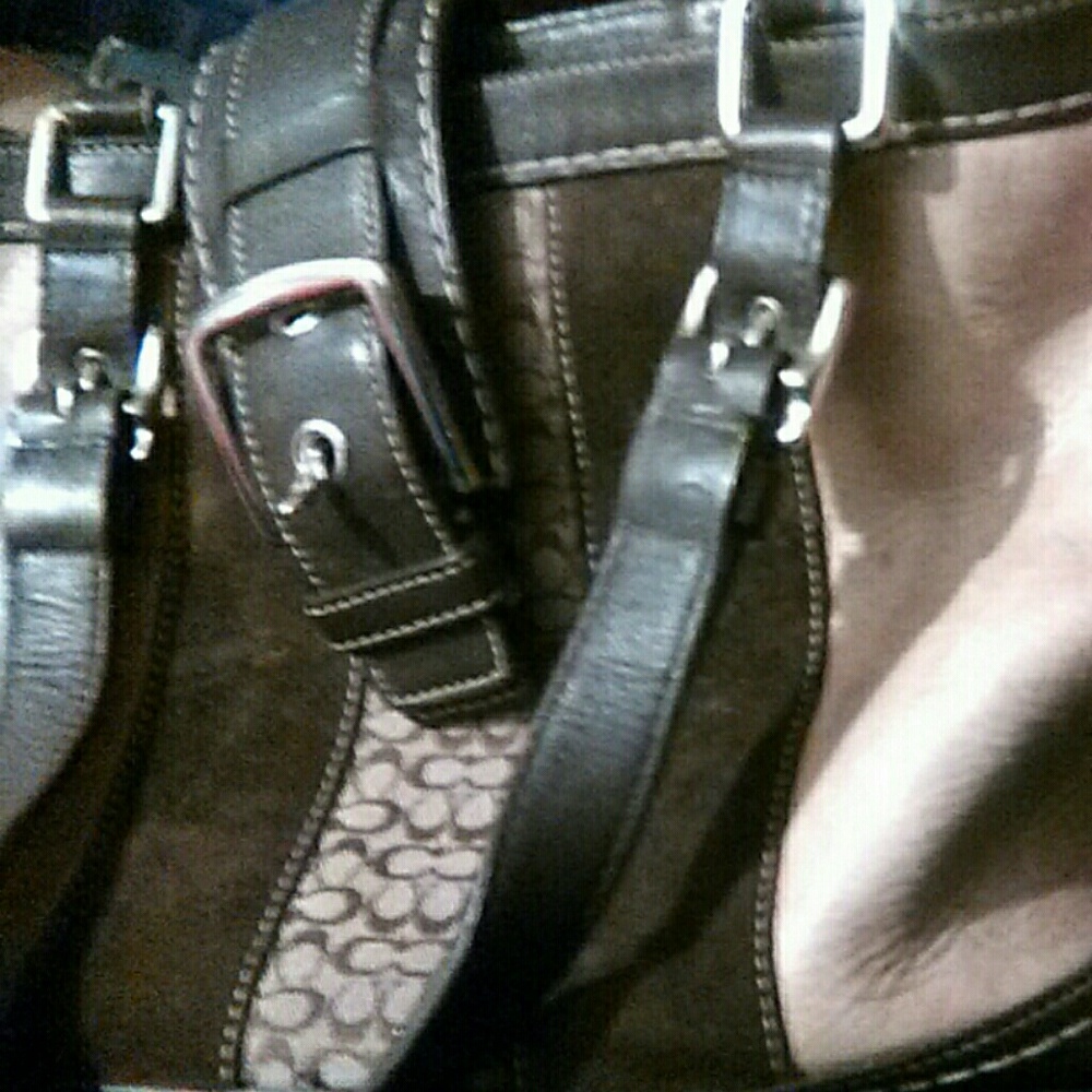 Coach Hampton logo purseAuthentic w/serial number